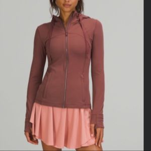 Lululemon Hooded Define Jacket *Nulu Smoky Red size 4. Gently worn.